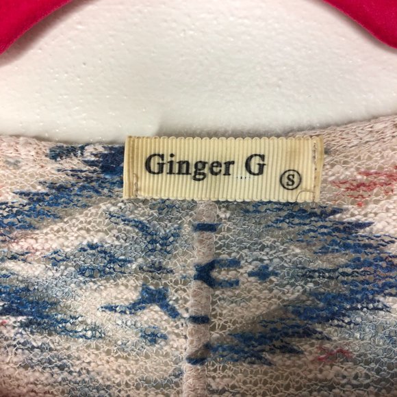 Ginger G Anthropologie Aztec Print HiLo Knit Style Cold Shoulder Top Size Small - Picture 4 of 10